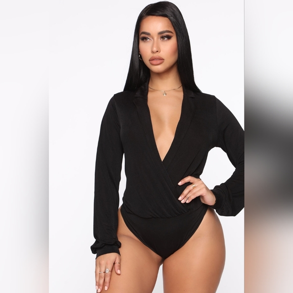 Black Deep-V Long Sleeve Bodysuit (M) - Picture 1 of 10